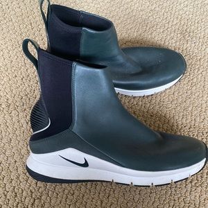 Nike slip on rain boots